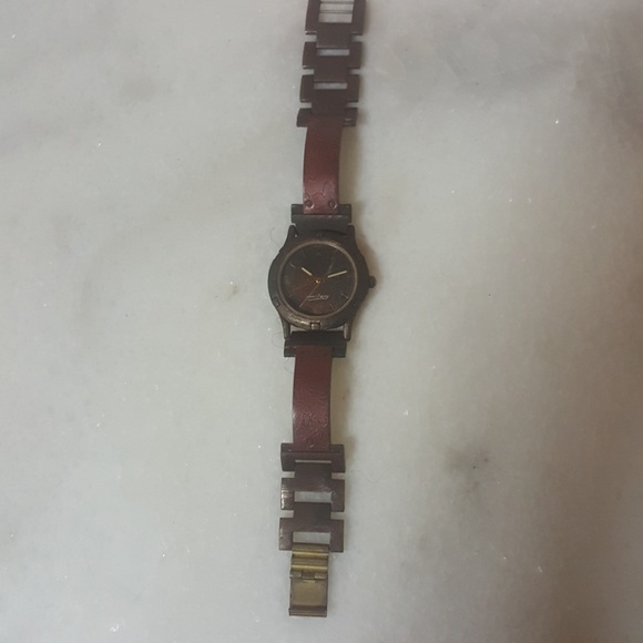 ✔️Watch Craft Brass Large Pothole Watch by Milieris - Picture 4 of 14